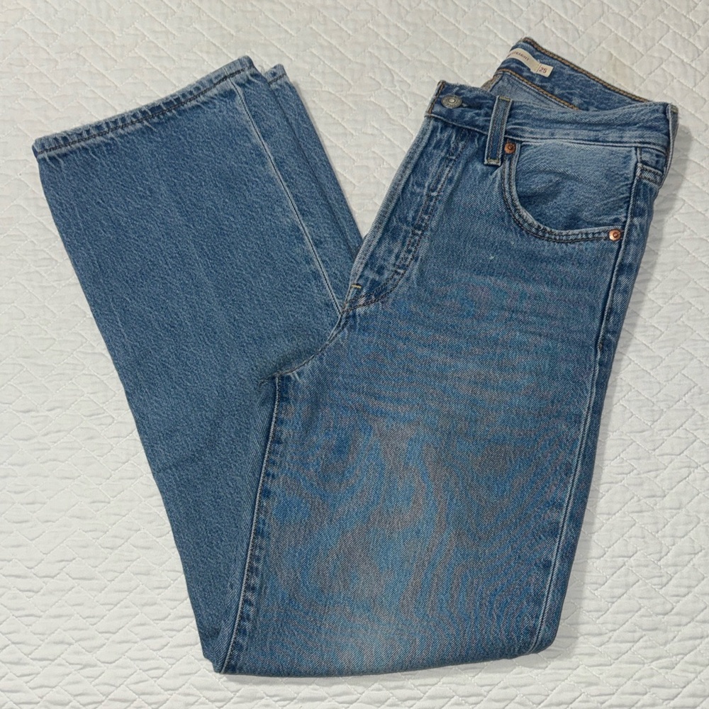 Levi’s Ribcage Straight Jeans - Picture 4 of 5